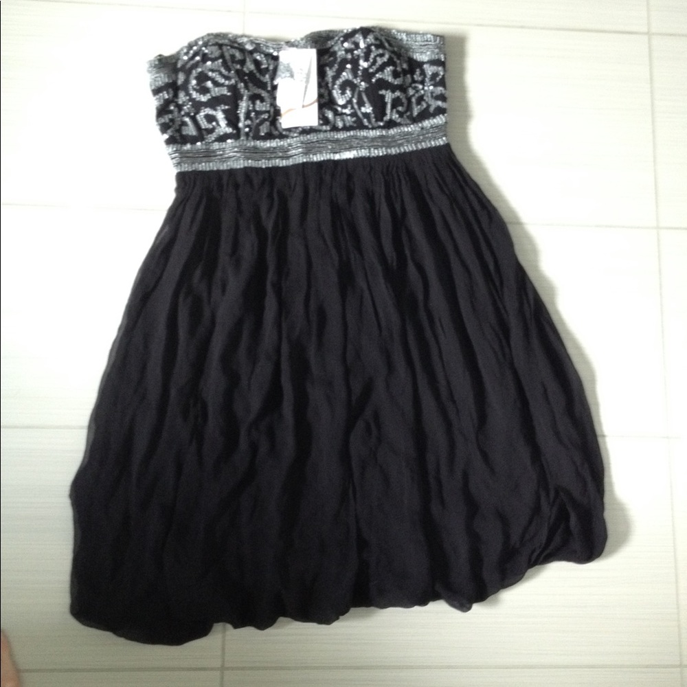 Melanie Lyne Silk Beaded Dress